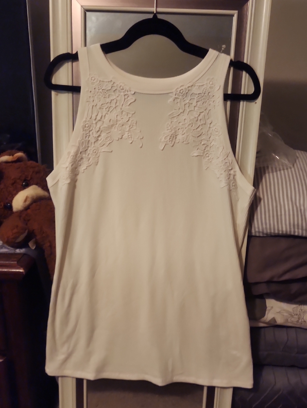 NWOT- Size 2-Torrid Cream Lace-Detail Tank Top